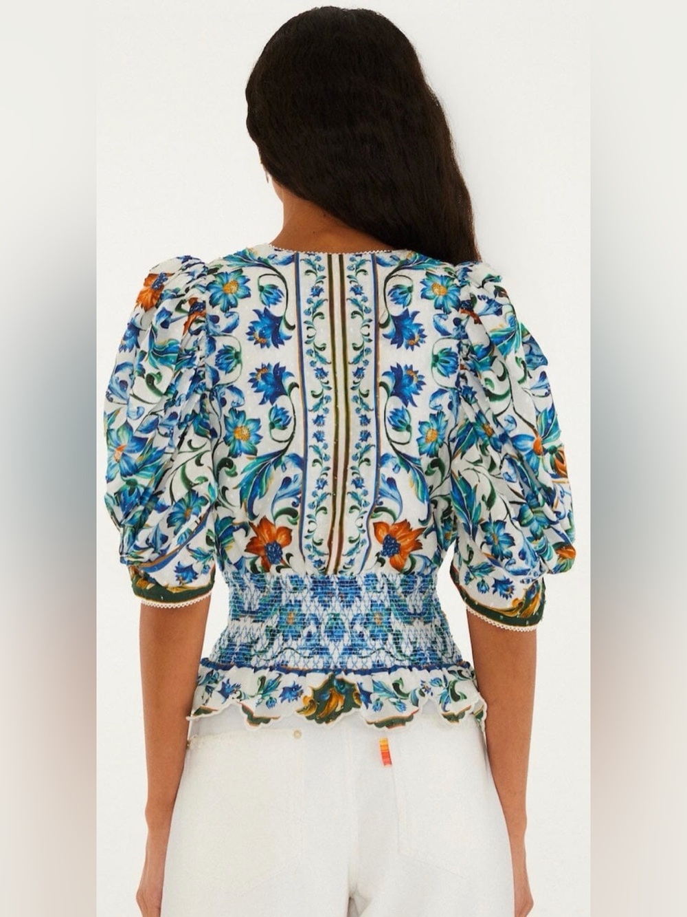 FARM Rio Off-White Floral Tile Smocked V-Neck Blouse. Size Small - Picture 3 of 8